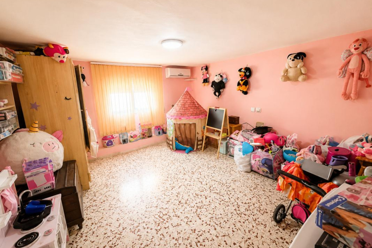 Resale - Villa - Torrevieja - torrevieja