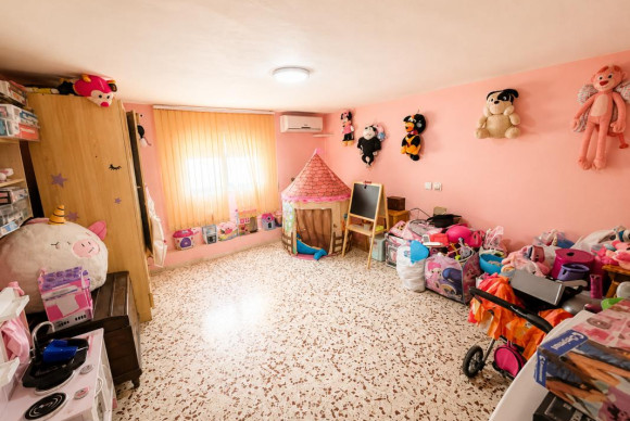 Resale - Villa - Torrevieja - torrevieja