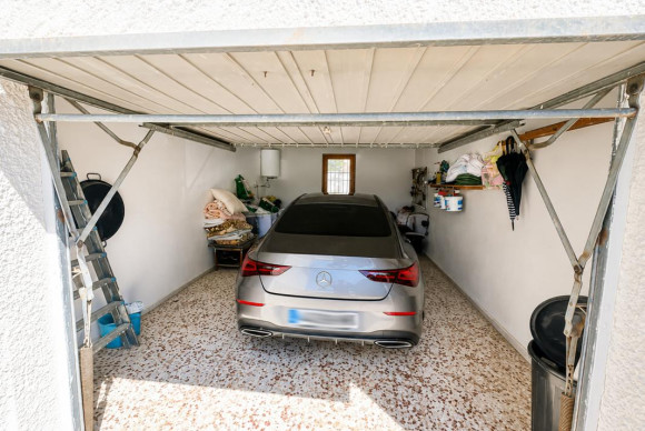 Resale - Villa - Torrevieja - torrevieja