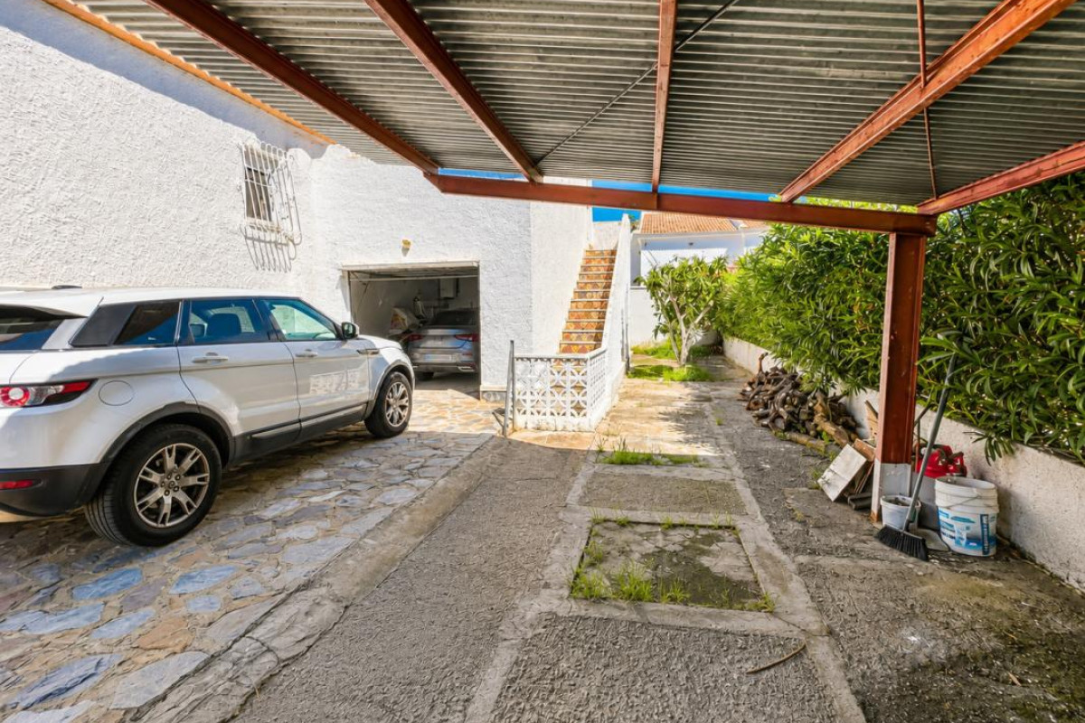 Resale - Villa - Torrevieja - torrevieja