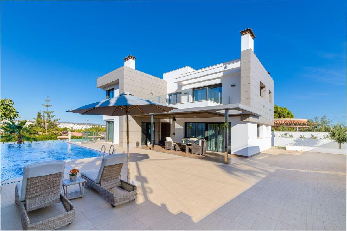 Herverkoop - Villa - Torrevieja - torrevieja