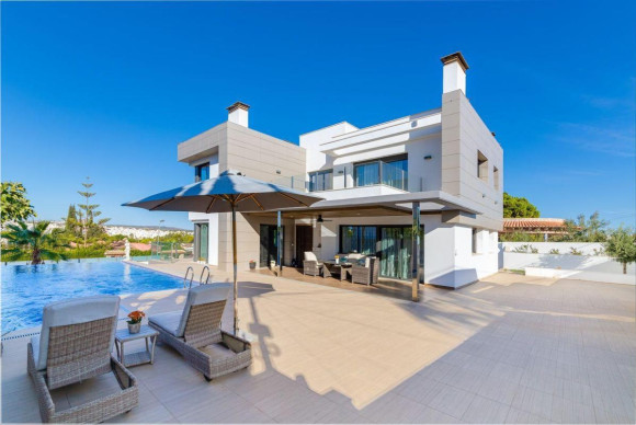 Herverkoop - Villa - Torrevieja - torrevieja