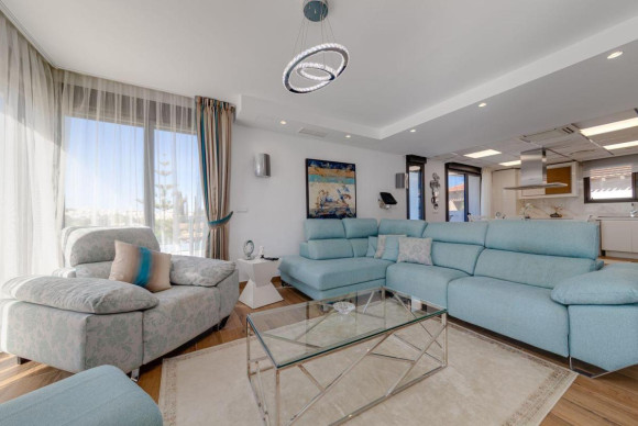 Herverkoop - Villa - Torrevieja - torrevieja