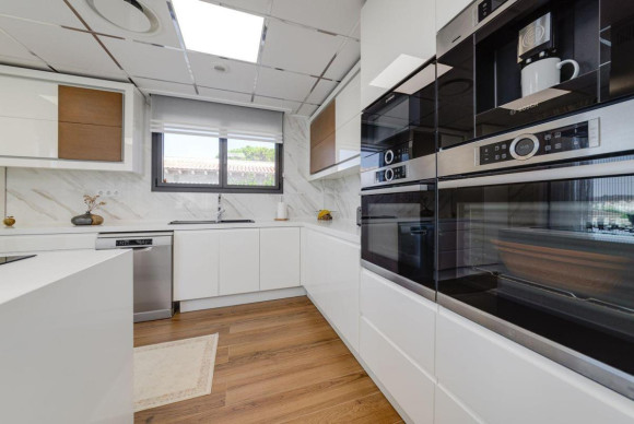 Herverkoop - Villa - Torrevieja - torrevieja