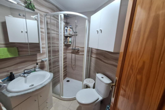 Reventa - Apartamento / piso - Torrevieja - torrevieja
