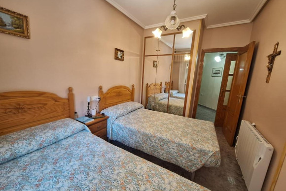 Reventa - Apartamento / piso - Torrevieja - torrevieja