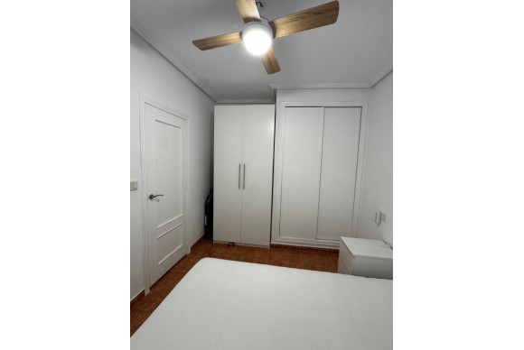 Resale - Apartment  - Torrevieja - torrevieja