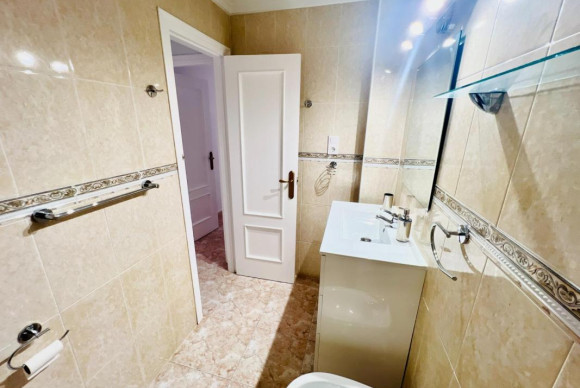 Herverkoop - Appartement  - Torrevieja - torrevieja