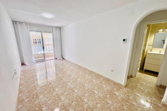 Herverkoop - Appartement  - Torrevieja - torrevieja