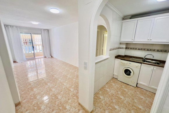 Herverkoop - Appartement  - Torrevieja - torrevieja