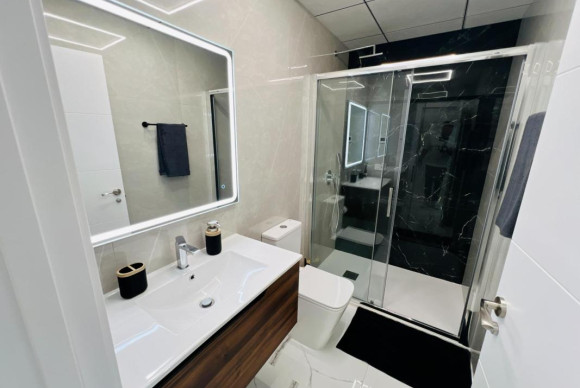 Resale - Apartment  - Torrevieja - torrevieja