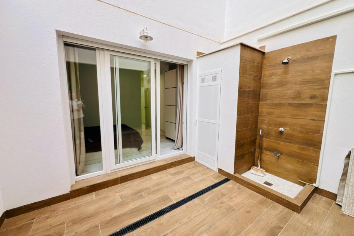 Resale - Apartment  - Torrevieja - torrevieja