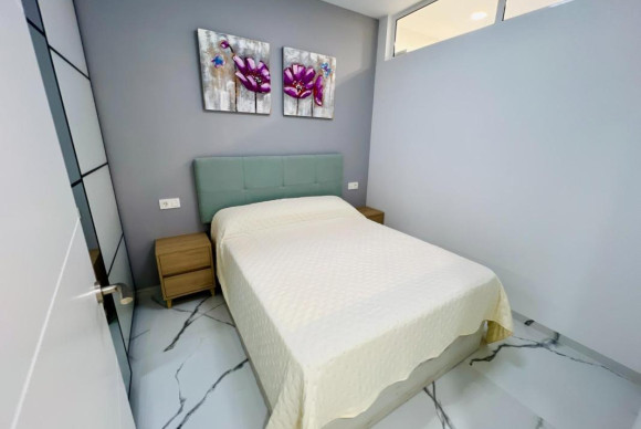 Resale - Apartment  - Torrevieja - torrevieja