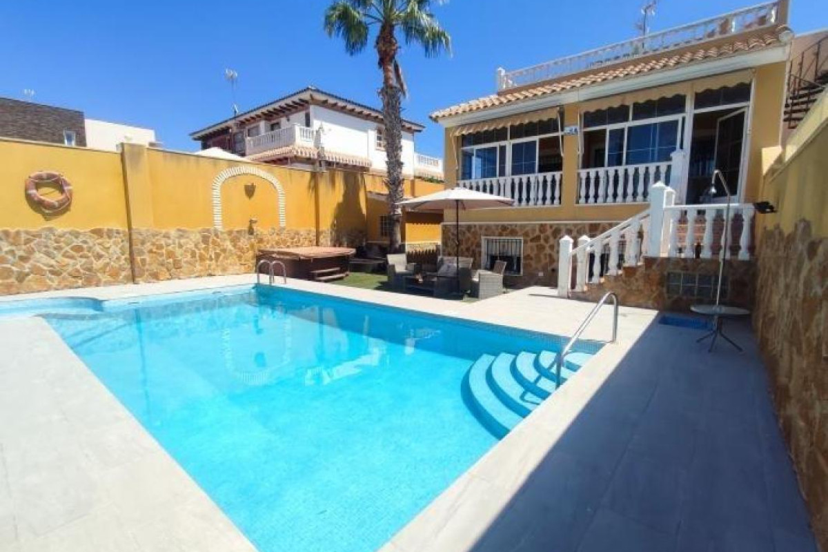 Revente - Villa - Torrevieja - torrevieja