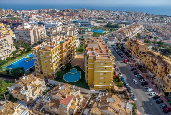 Resale - Apartment  - Torrevieja - torrevieja