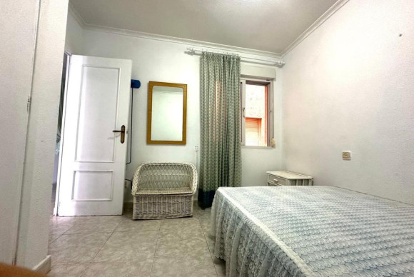 Reventa - Apartamento / piso - Torrevieja - torrevieja
