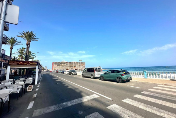 Reventa - Apartamento / piso - Torrevieja - torrevieja