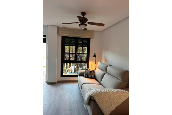 Resale - Bungalow - Torrevieja - torrevieja