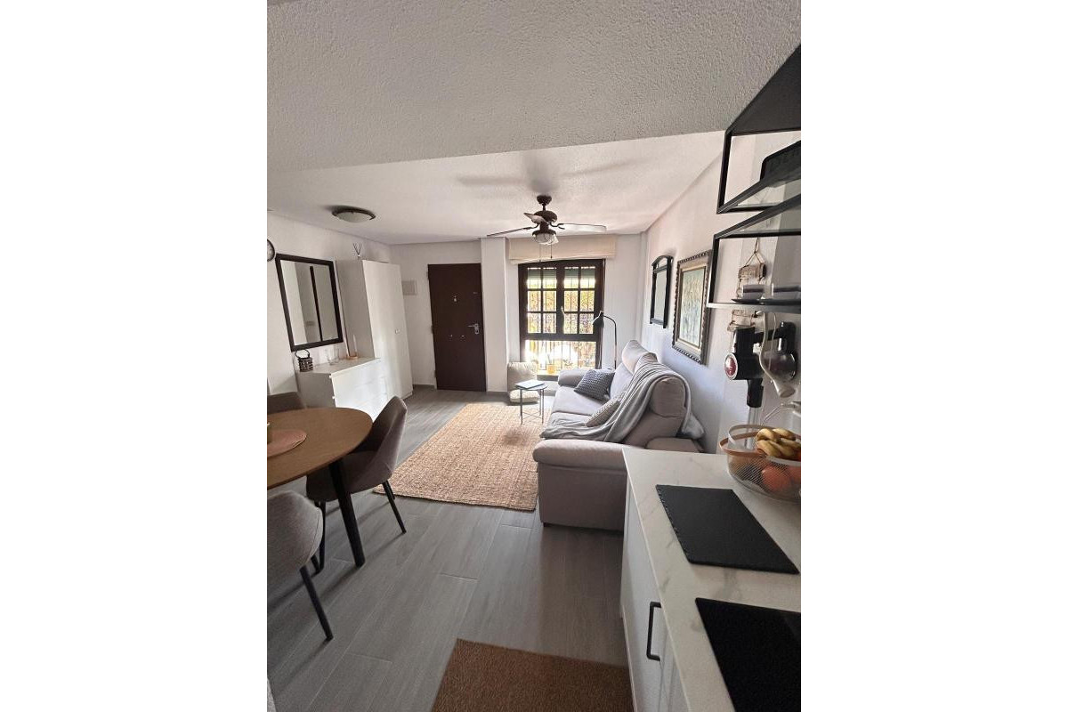 Resale - Bungalow - Torrevieja - torrevieja