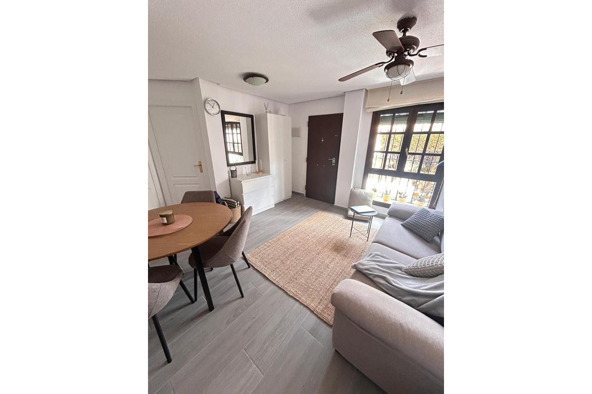 Resale - Bungalow - Torrevieja - torrevieja