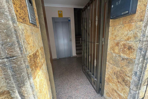 Reventa - Apartamento / piso - Torrevieja - torrevieja