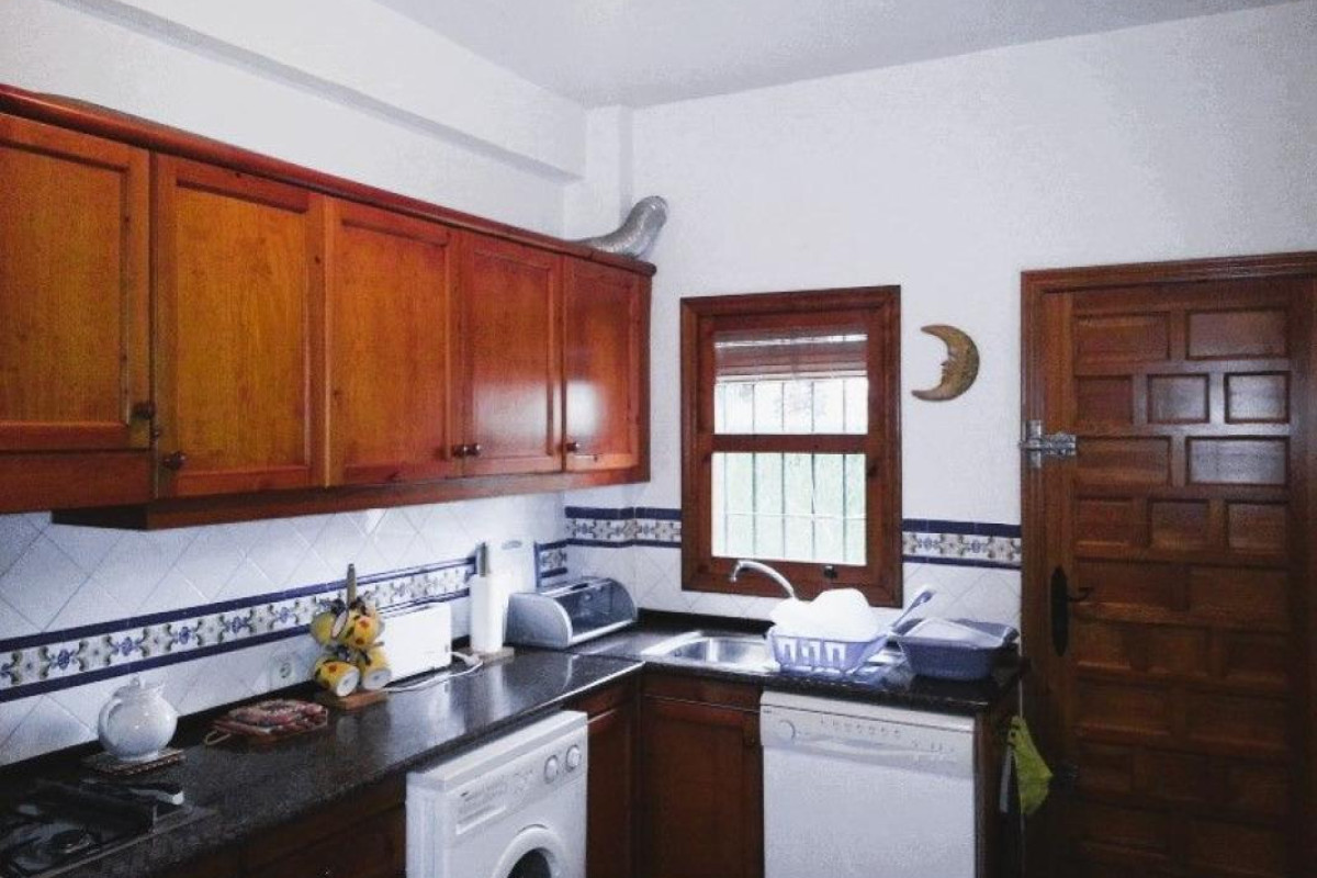Resale - Villa - Orihuela