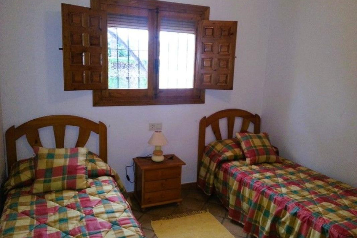 Resale - Villa - Orihuela