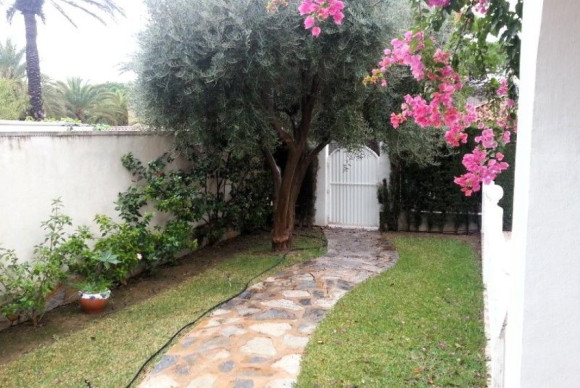 Resale - Villa - Orihuela