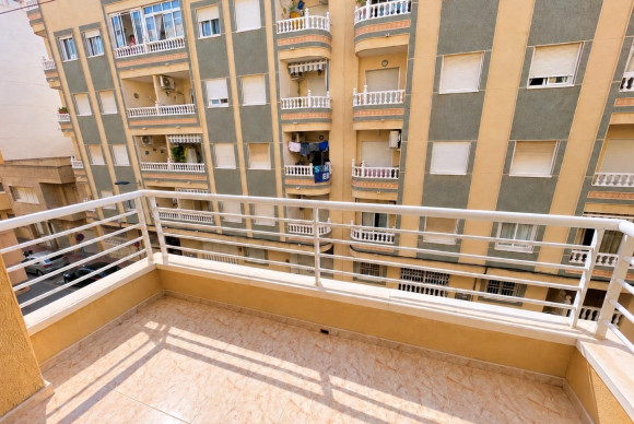 Herverkoop - Appartement  - Torrevieja - Estacion de autobuses