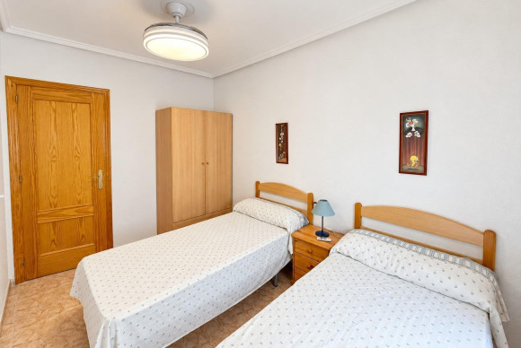 Herverkoop - Appartement  - Torrevieja - Estacion de autobuses
