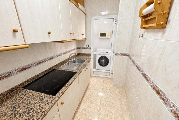 Herverkoop - Appartement  - Torrevieja - Estacion de autobuses