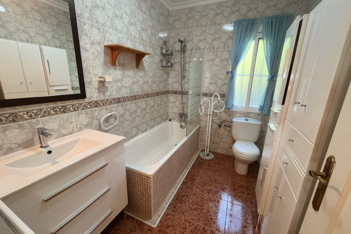 Herverkoop - Vrijstaande Villa - Ciudad Quesada - Central Quesada