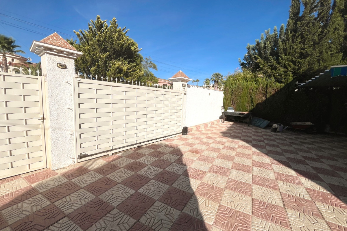 Herverkoop - Vrijstaande Villa - Ciudad Quesada - Central Quesada