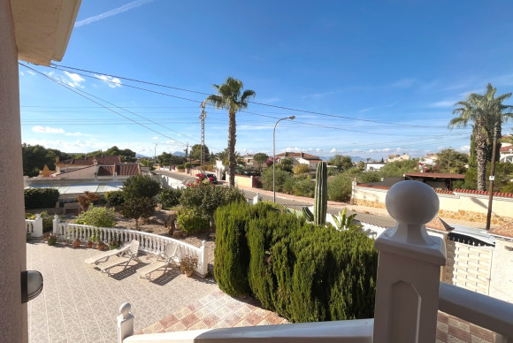 Herverkoop - Vrijstaande Villa - Ciudad Quesada - Central Quesada