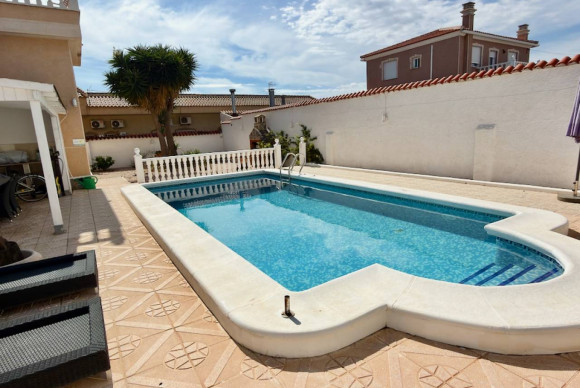 Resale - Villa - Ciudad Quesada