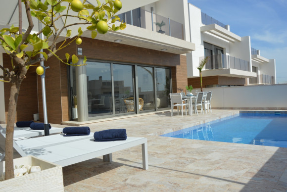 Herverkoop - Vrijstaande Villa - Orihuela Costa - Villamartin