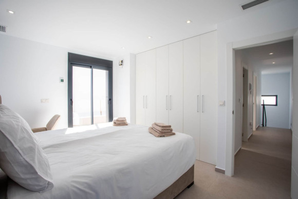 Herverkoop - Half Vrijstaande Woning - Dolores - Dolores - Town