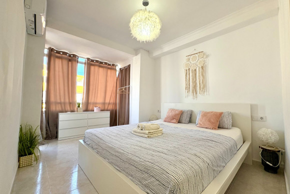 Herverkoop - Apartment / flat - Denia - Center