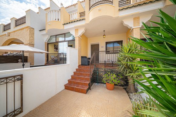 Resale - Townhouse - Ciudad Quesada - Doña Pepa