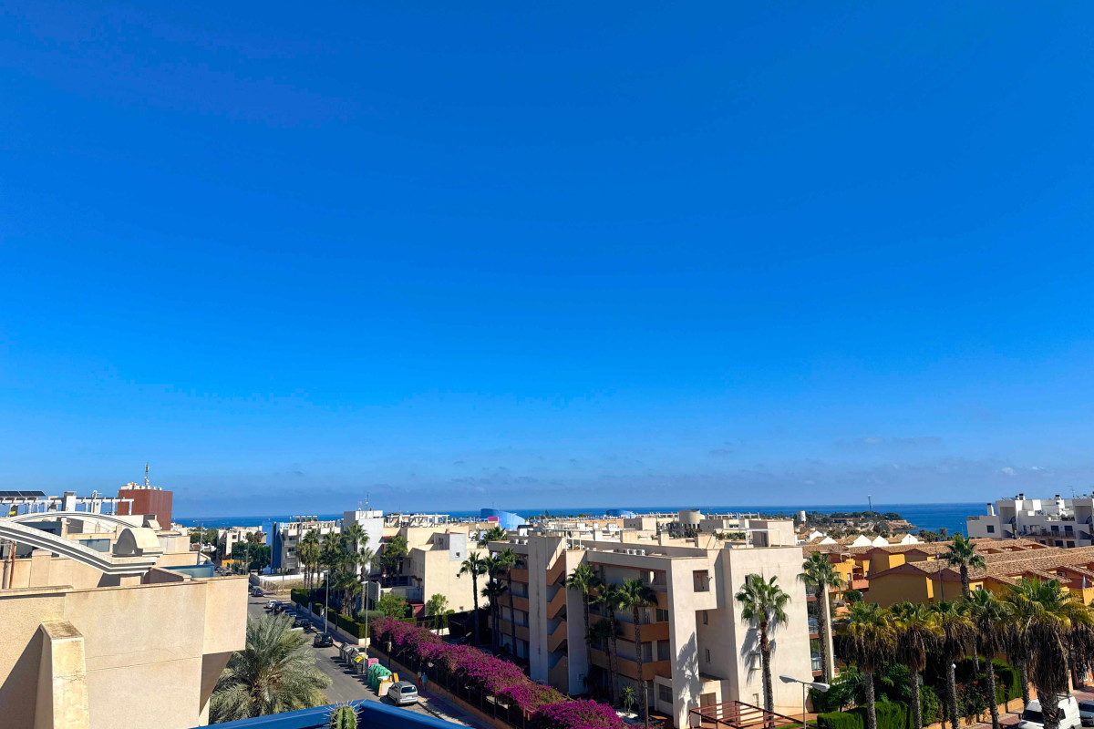 Resale - Apartment  - Orihuela Costa - Cabo Roig