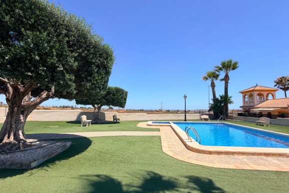 Herverkoop - Half Vrijstaande Woning - Los Montesinos - Montesol Villas