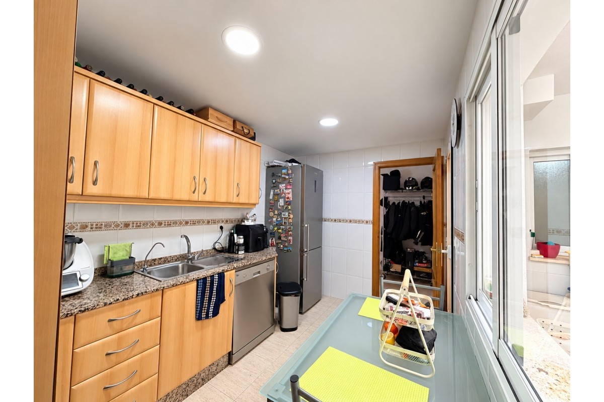 Resale - Townhouse - Daya Nueva - Daya Nueva - Town