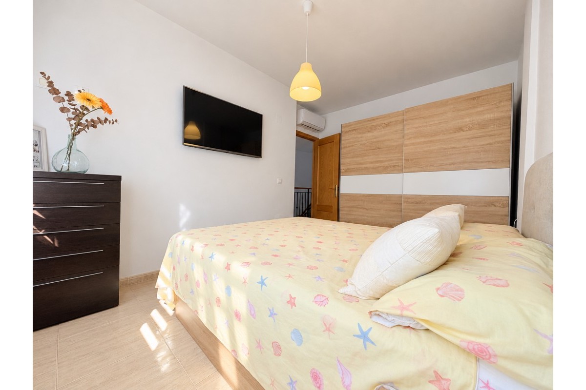 Resale - Townhouse - Daya Nueva - Daya Nueva - Town