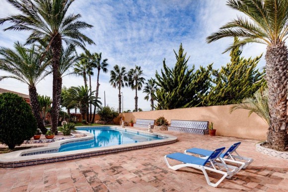 Herverkoop - Vrijstaande Villa - Torrevieja - El Chaparral