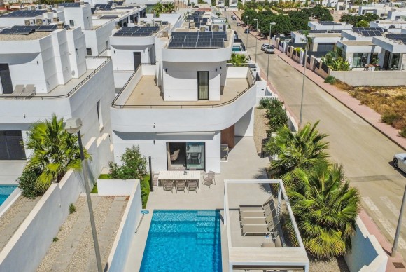 Herverkoop - Vrijstaande Villa - Ciudad Quesada - Pueblo Lucero