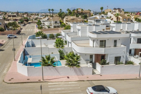 Herverkoop - Vrijstaande Villa - Ciudad Quesada - Pueblo Lucero