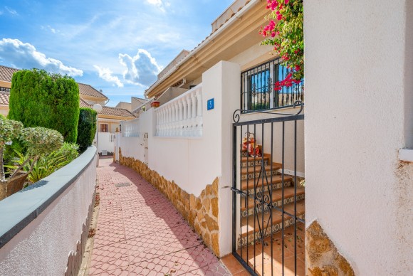 Resale - Semi Detached Villa - Ciudad Quesada - Ciudad Quesada - Town