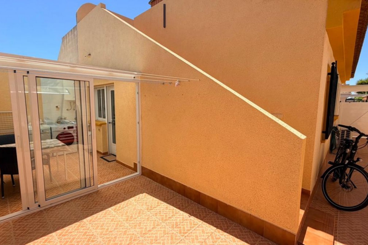 Resale - Townhouse - Los Montesinos