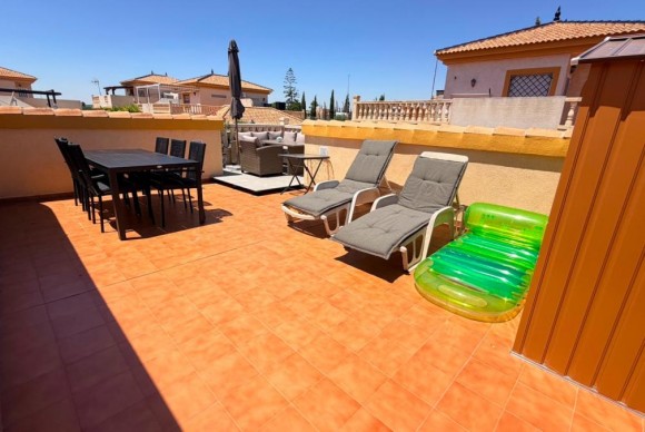 Resale - Townhouse - Los Montesinos