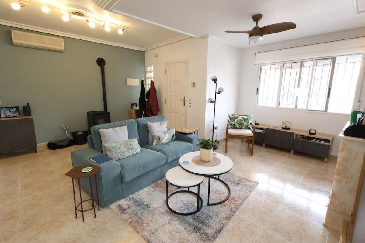 Resale - Villa - San Miguel de Salinas